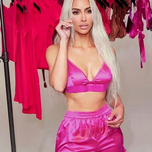 Urban Outfitters Other - ☀️Host Pick- Bralette Out from Under Seamless Bralette